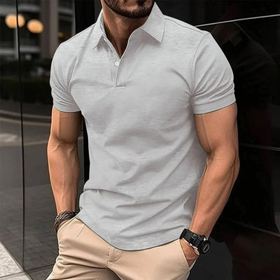 Stijlvol poloshirt voor heren met ademende stof en tijdloos ontwerp, ideaal voor zomerse gelegenheden.
