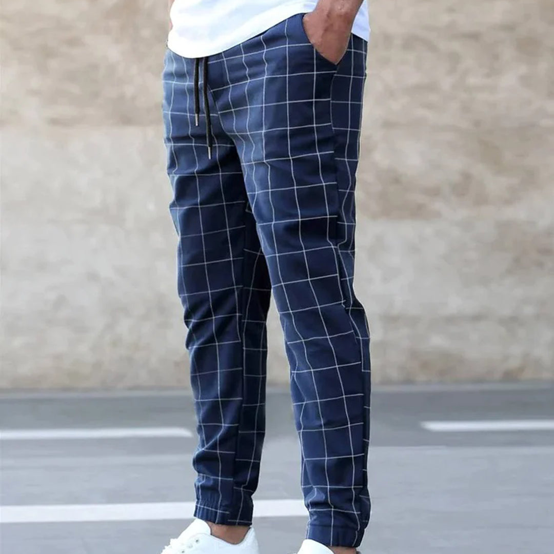 Elegante vrijetijdsbroek voor mannen in khaki met een ruitpatroon, ideaal voor casual en semi-formele gelegenheden.